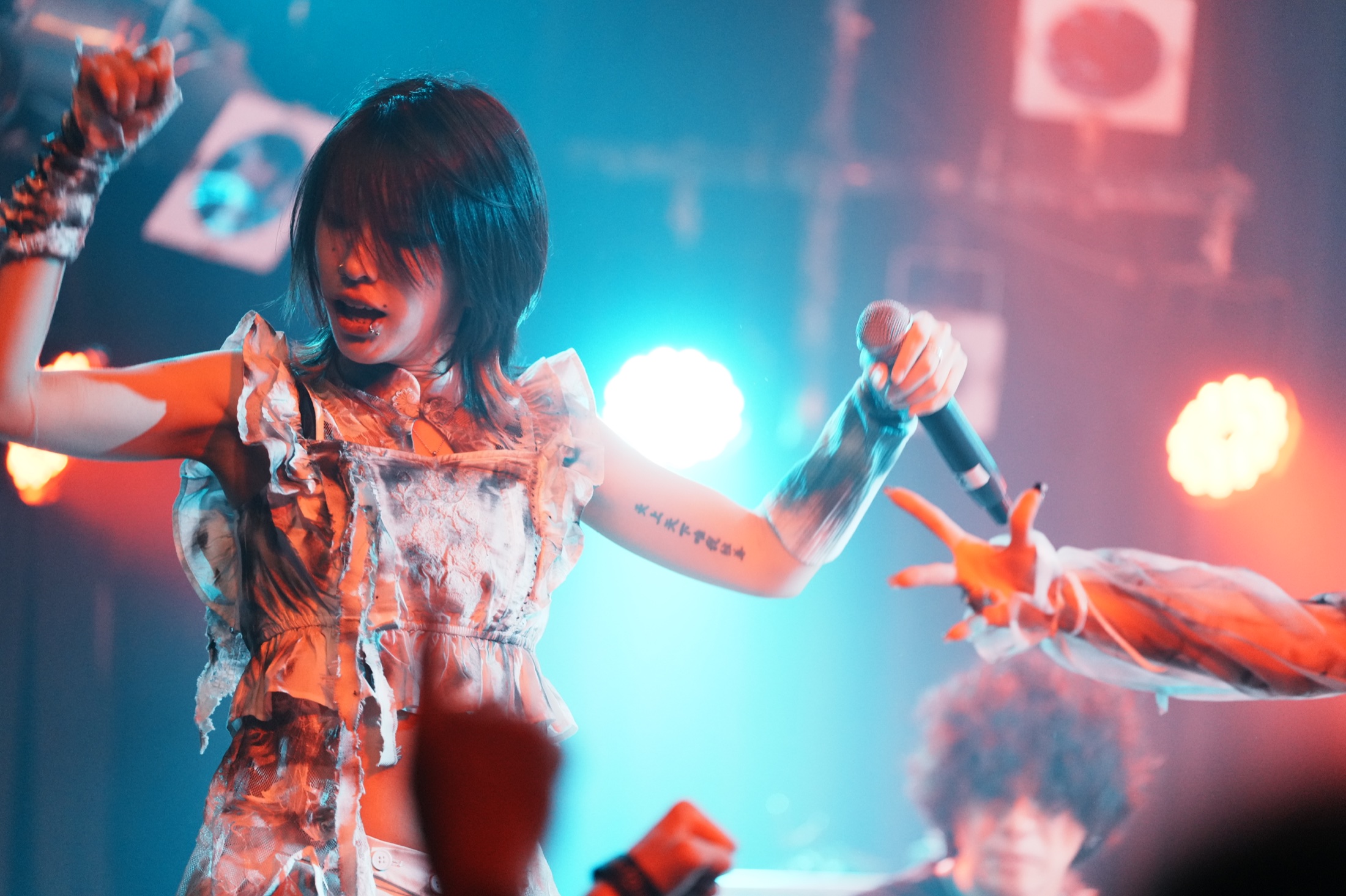 Not Secured,Loose Ends — ARTIST ARCHIVE、今村伸秀撮影